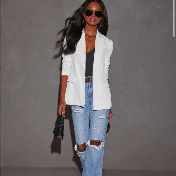 Blazer - Picture 6 of 7